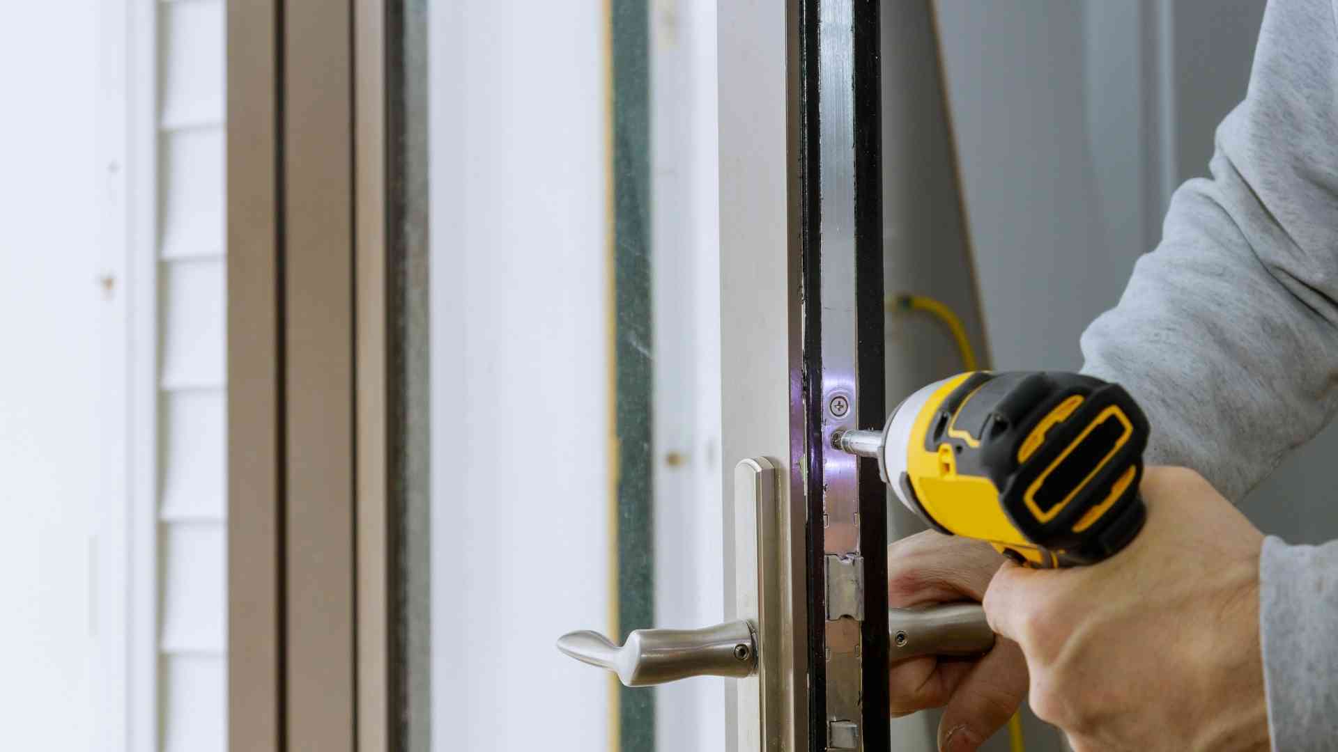 Commercial Lock Installation & Repair 